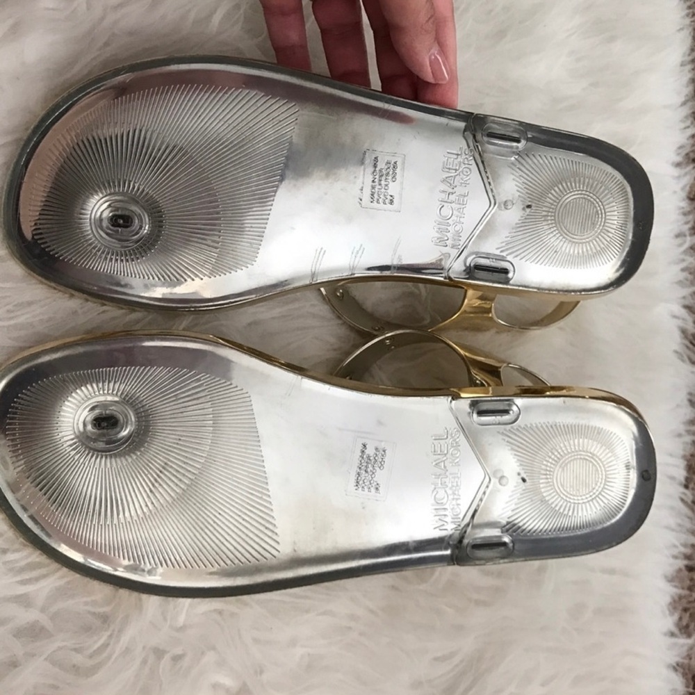 Brand new Michael kors metallic jelly size 8 - Picture 2 of 2